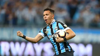 Flamengo fez o bastante para sair em vantagem, mas Gr&ecirc;mio arranca empate que mant&eacute;m confronto igual