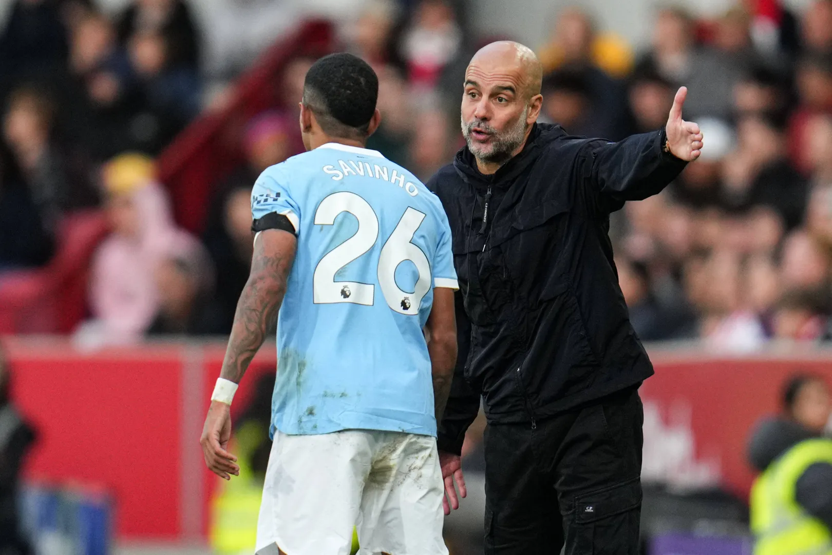 Savinho e Pep Guardiola pelo Manchester City (Foto Imago)