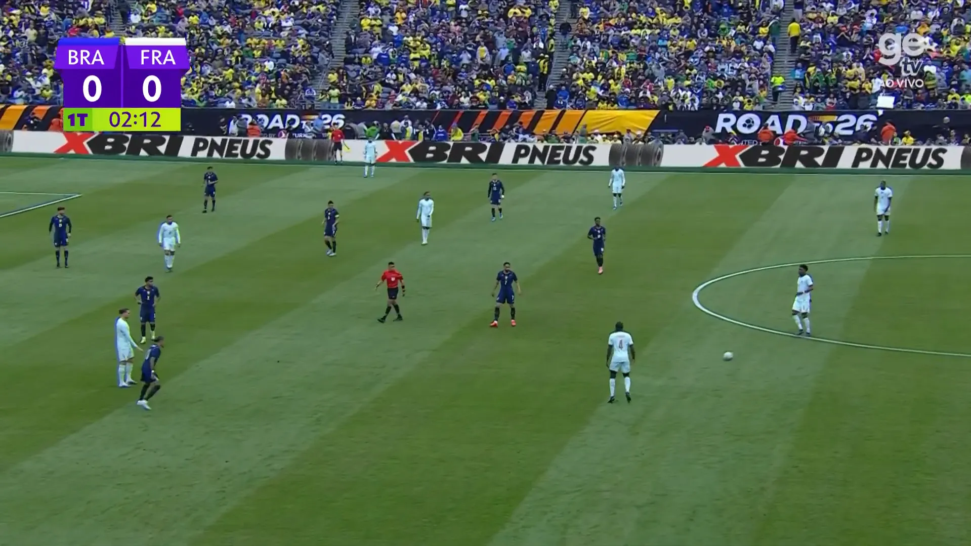 Brasil fechado em um 4-4-2 contra a Fran&ccedil;a