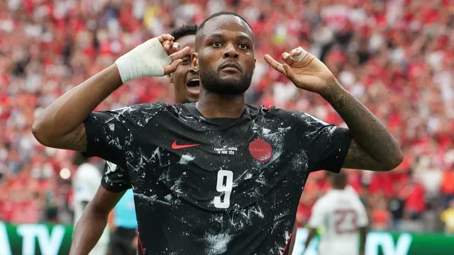 Canad&aacute; 6 x 0 Catar: Tarde hist&oacute;rica de anfitri&otilde;es &eacute; ofuscada por grave les&atilde;o de Kon&eacute;