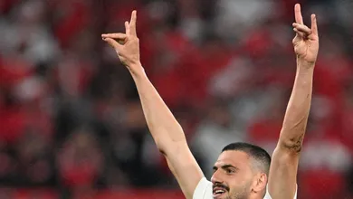 Uefa investiga her&oacute;i de classifica&ccedil;&atilde;o turca por gesto em comemora&ccedil;&atilde;o