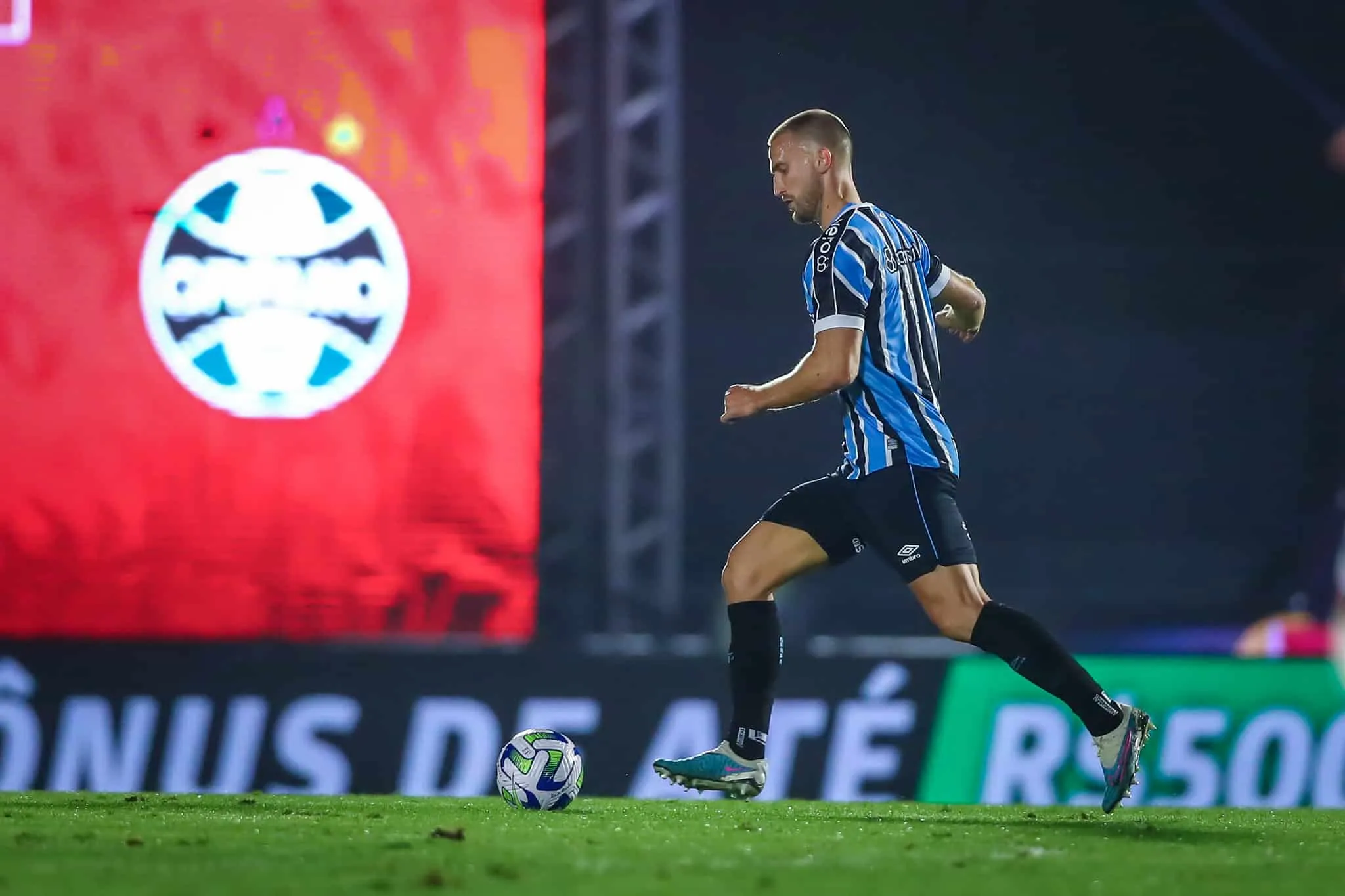 Setor defensivo &eacute; principal preocupa&ccedil;&atilde;o do Gr&ecirc;mio contra o Palmeiras