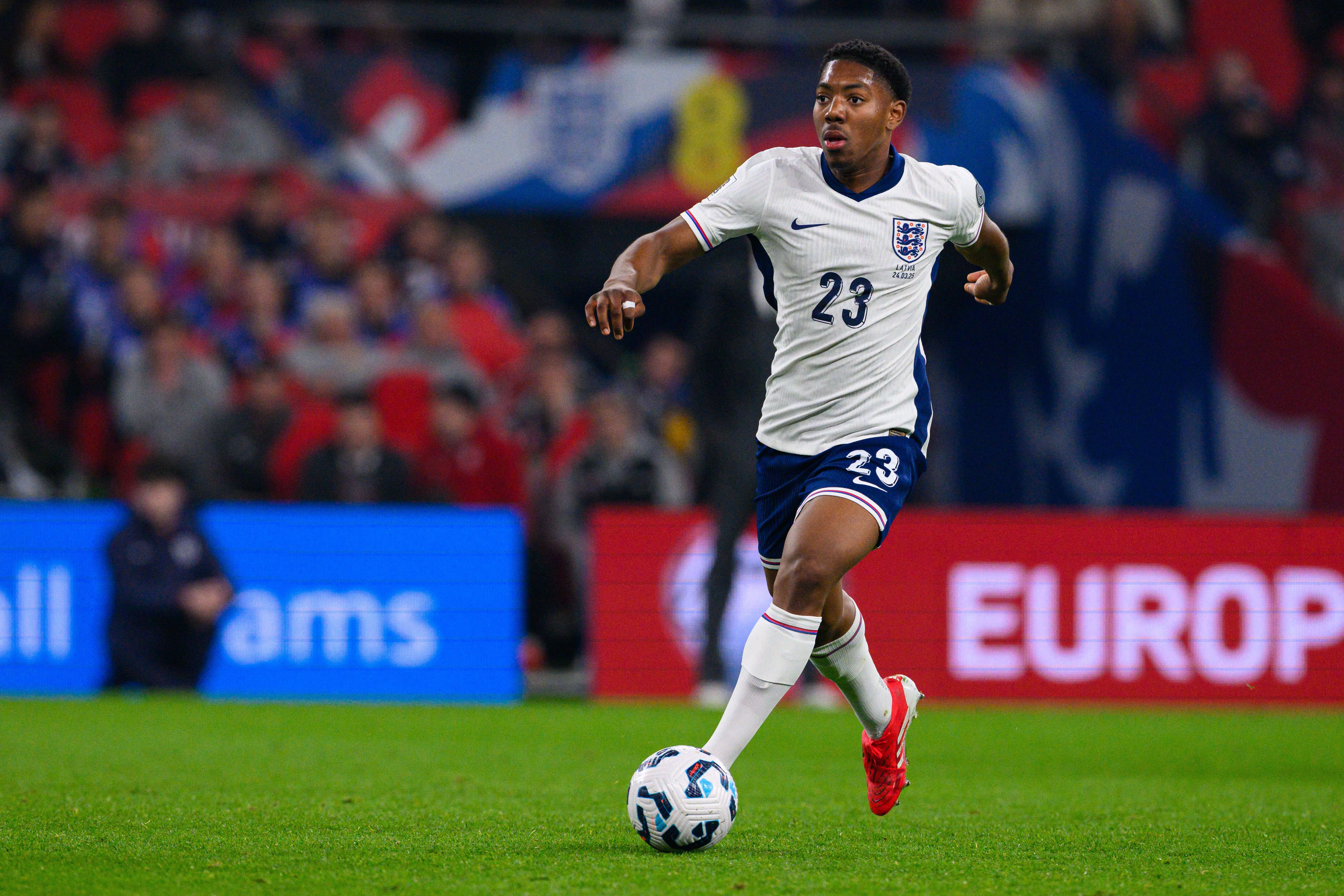 Lewis-Skelly em a&ccedil;&atilde;o pela sele&ccedil;&atilde;o inglesa 