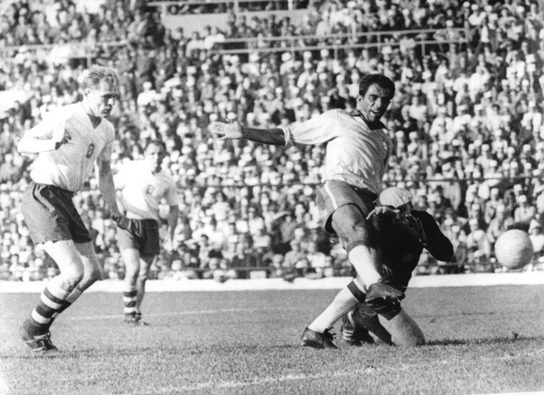 Vav&aacute; em a&ccedil;&atilde;o pela sele&ccedil;&atilde;o brasileira na Copa de 1962