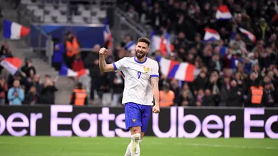 Fran&ccedil;a vence o Chile de virada em amistoso marcado por les&otilde;es