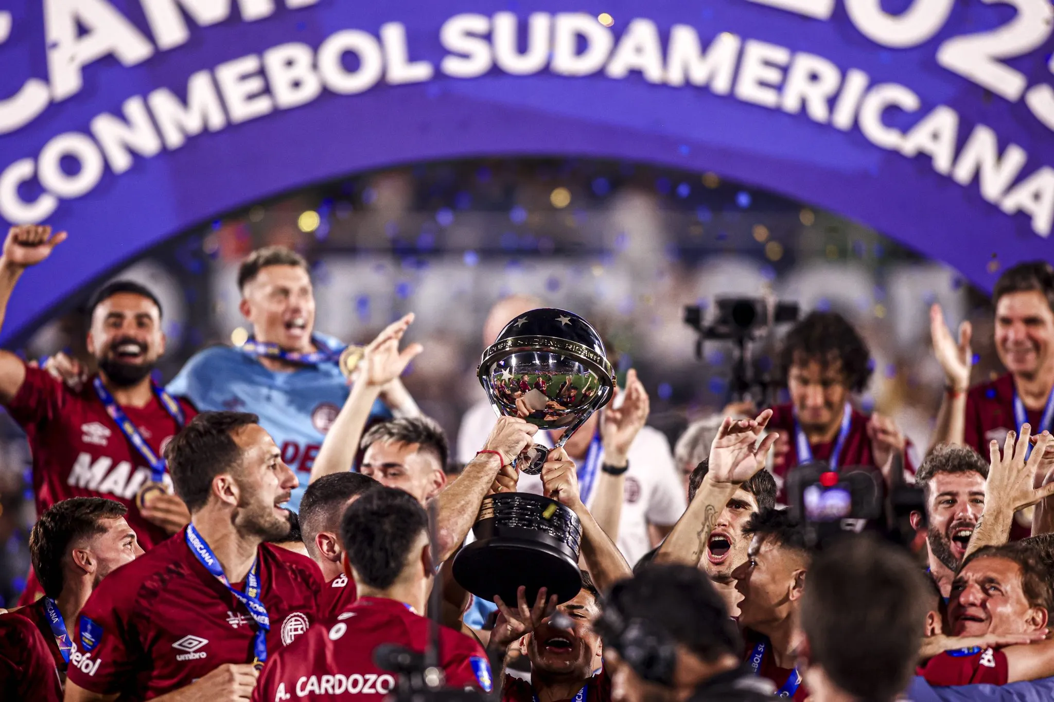 Lan&uacute;s &eacute; o atual campe&atilde;o da Copa Sul-Americana
