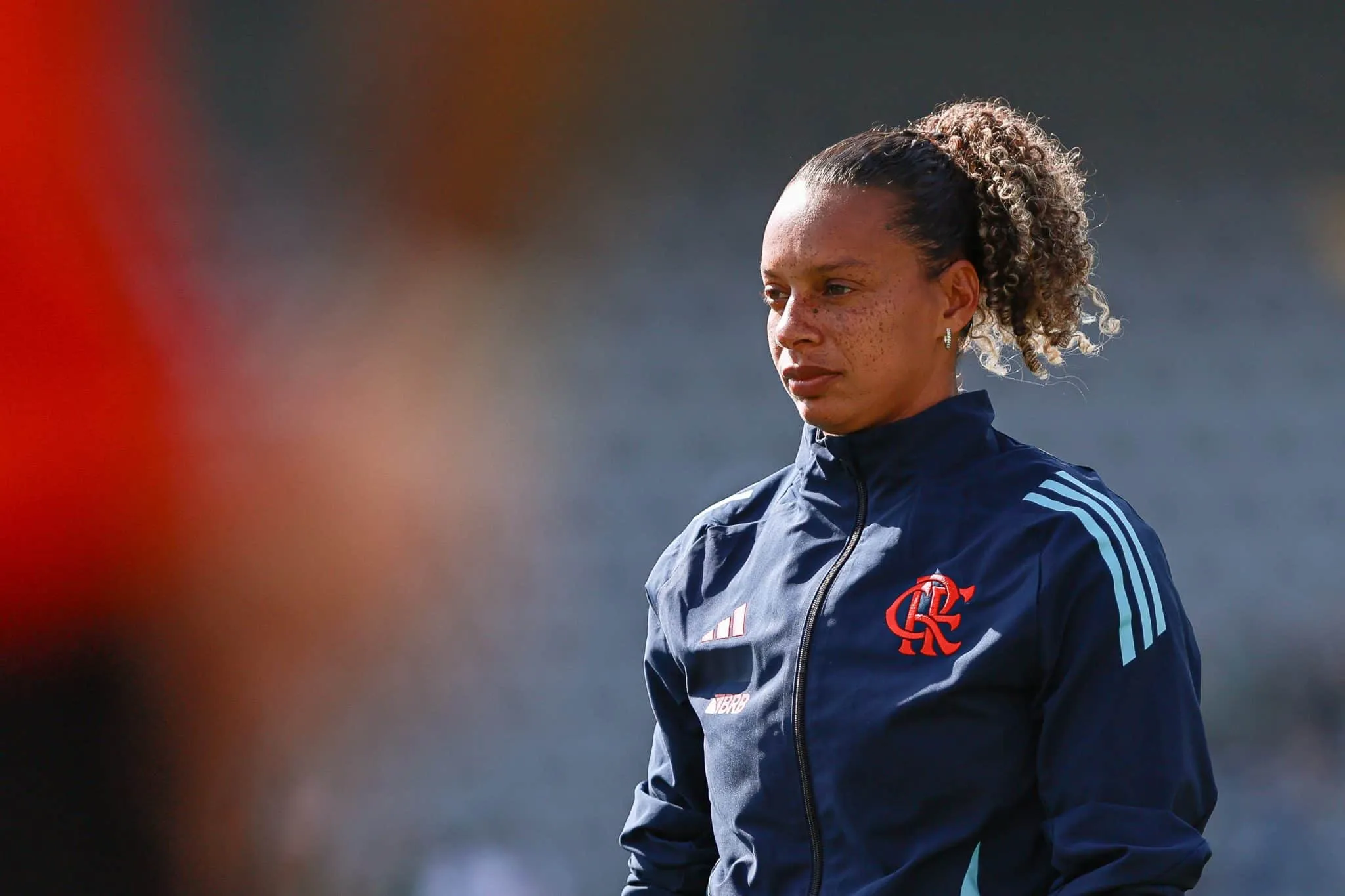 &lsquo;Terr&iacute;vel&rsquo;: O alerta que a sa&iacute;da de Rosana e a &lsquo;readequa&ccedil;&atilde;o&rsquo; deixam no Flamengo feminino