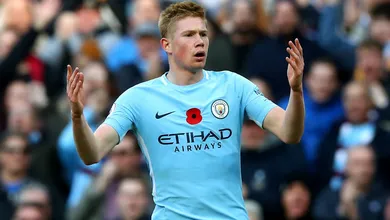De Bruyne est&aacute; insatisfeito com a t&aacute;tica da B&eacute;lgica: &ldquo;Sistema defensivo demais&rdquo;