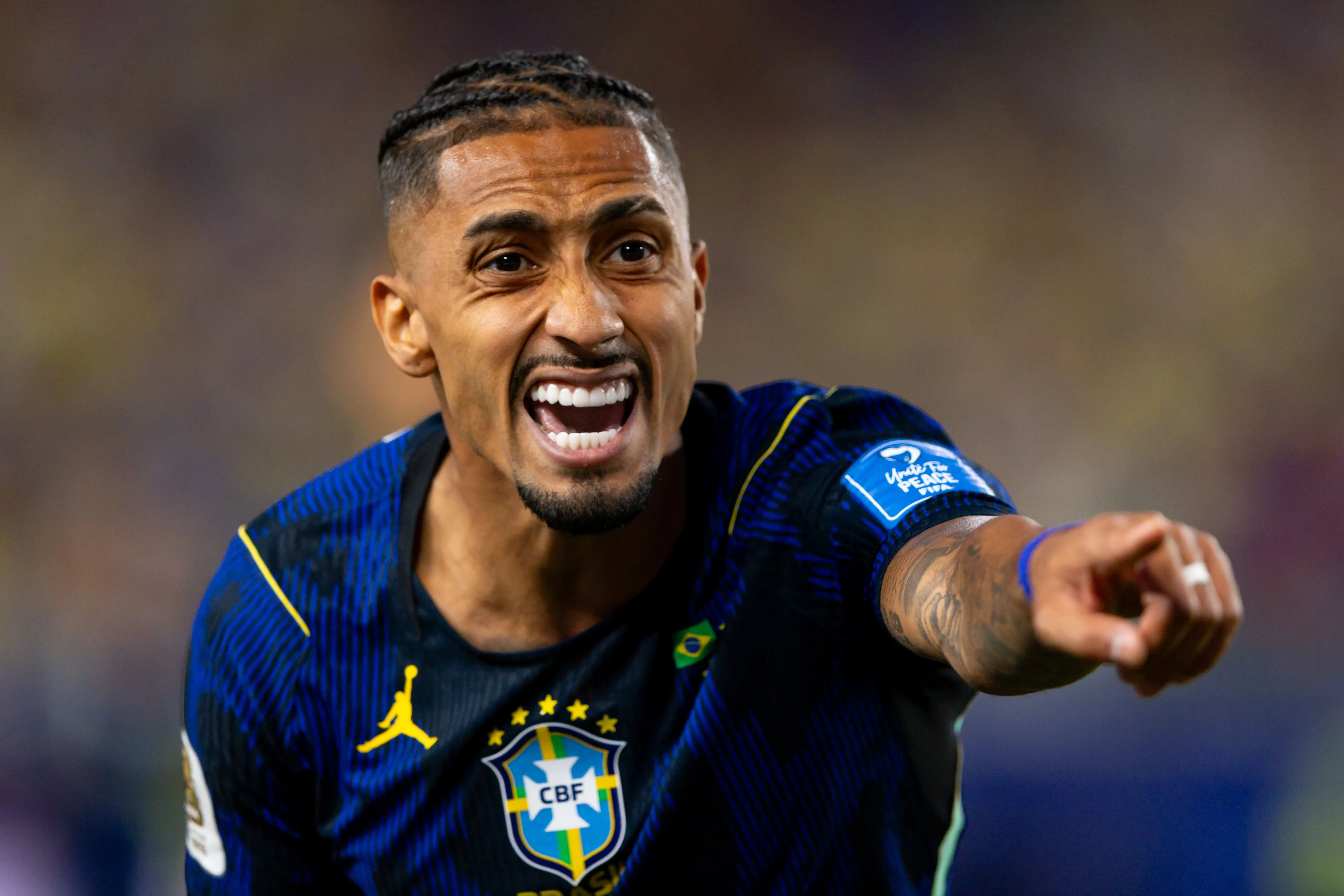 Raphinha em a&ccedil;&atilde;o pela sele&ccedil;&atilde;o brasileira