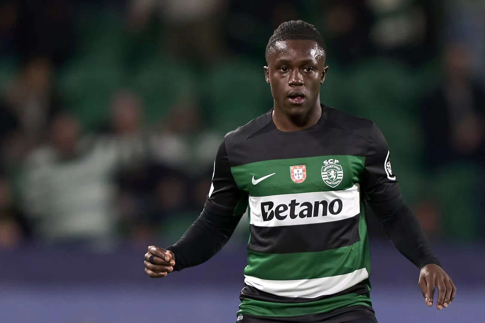 Geovany Quenda, nova contrata&ccedil;&atilde;o do Chelsea, em a&ccedil;&atilde;o pelo Sporting