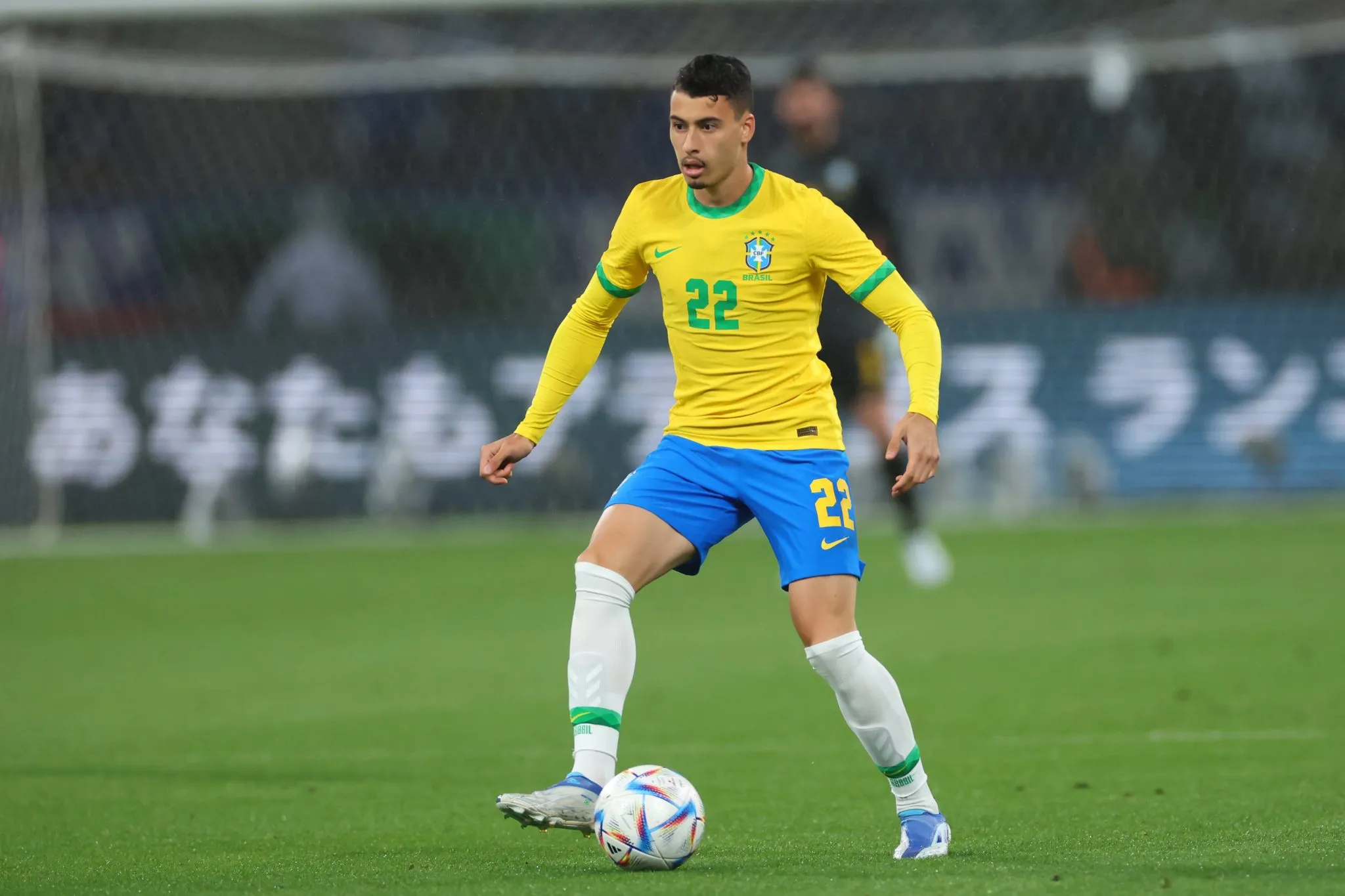 Gabriel Martinelli pela sele&ccedil;&atilde;o brasileira em junho de 2022 (Foto: Imago)