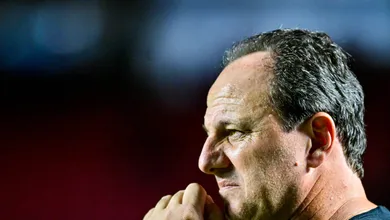 Rog&eacute;rio Ceni e mais um cap&iacute;tulo de sua freguesia assustadora contra o Flamengo