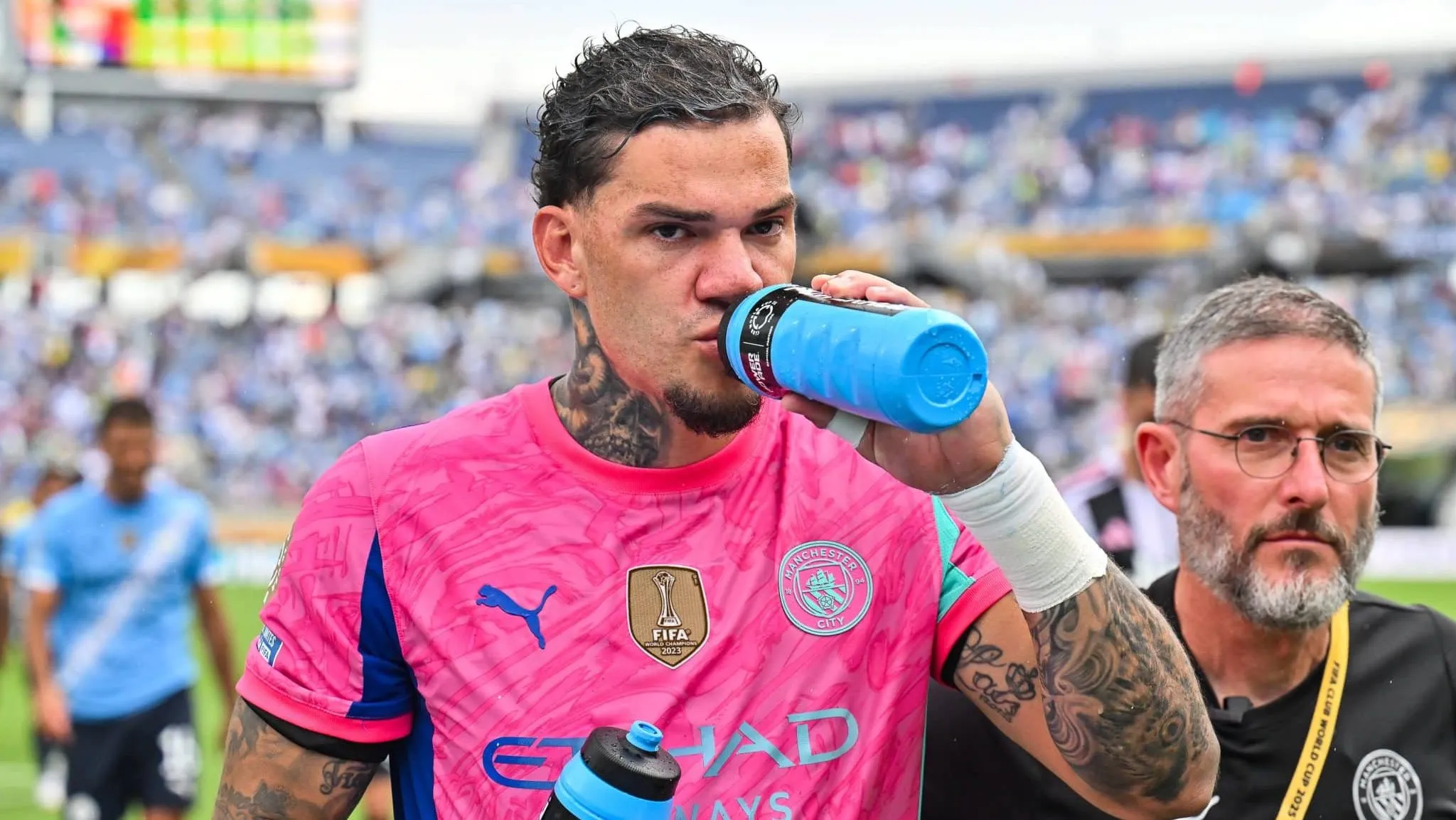 Quem &eacute; o goleiro que pode substituir Ederson no Manchester City?