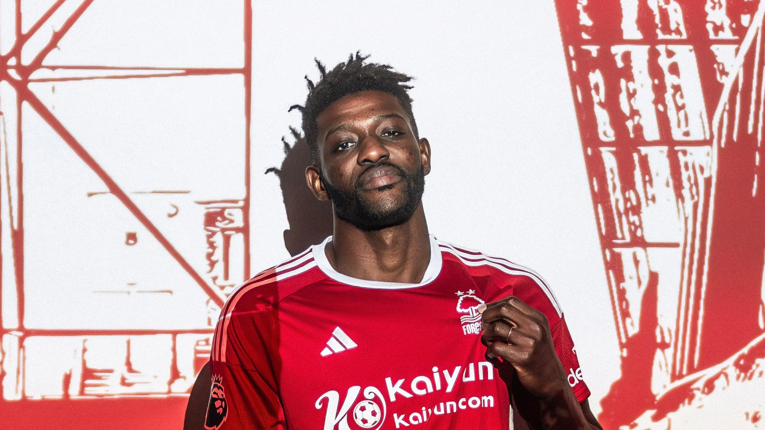 Nottingham Forest teve uma reca&iacute;da e trouxe novo pacot&atilde;o de sete refor&ccedil;os no fechamento