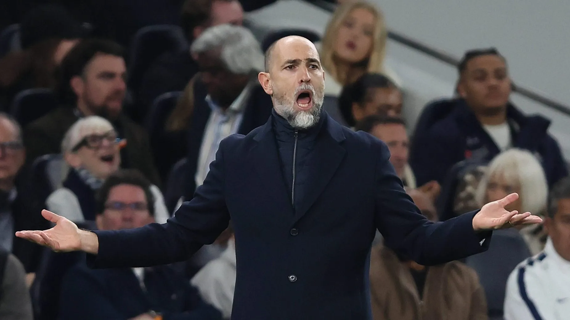 Igor Tudor, t&eacute;cnico do Tottenham, durante derrota para o Palace