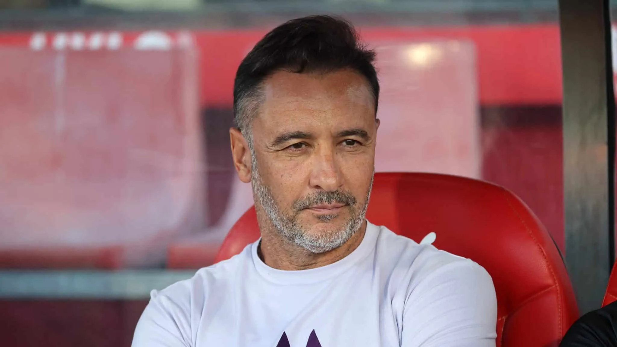 &lsquo;At&eacute; Guardiola me perguntou&rsquo;: V&iacute;tor Pereira revela preocupa&ccedil;&atilde;o urgente no Wolverhampton