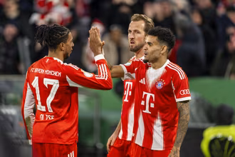 Bayern v&ecirc; trio impar&aacute;vel se tornar artilheiro da Europa em briga por t&iacute;tulos na temporada