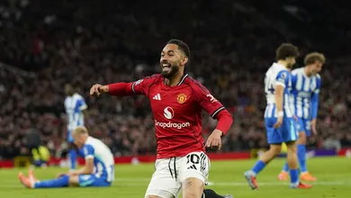 Matheus Cunha &eacute; coroado com gol e confirma protagonismo no reconstru&iacute;do United