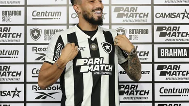 Como Alex Telles virou a contrata&ccedil;&atilde;o mais r&aacute;pida da SAF do Botafogo