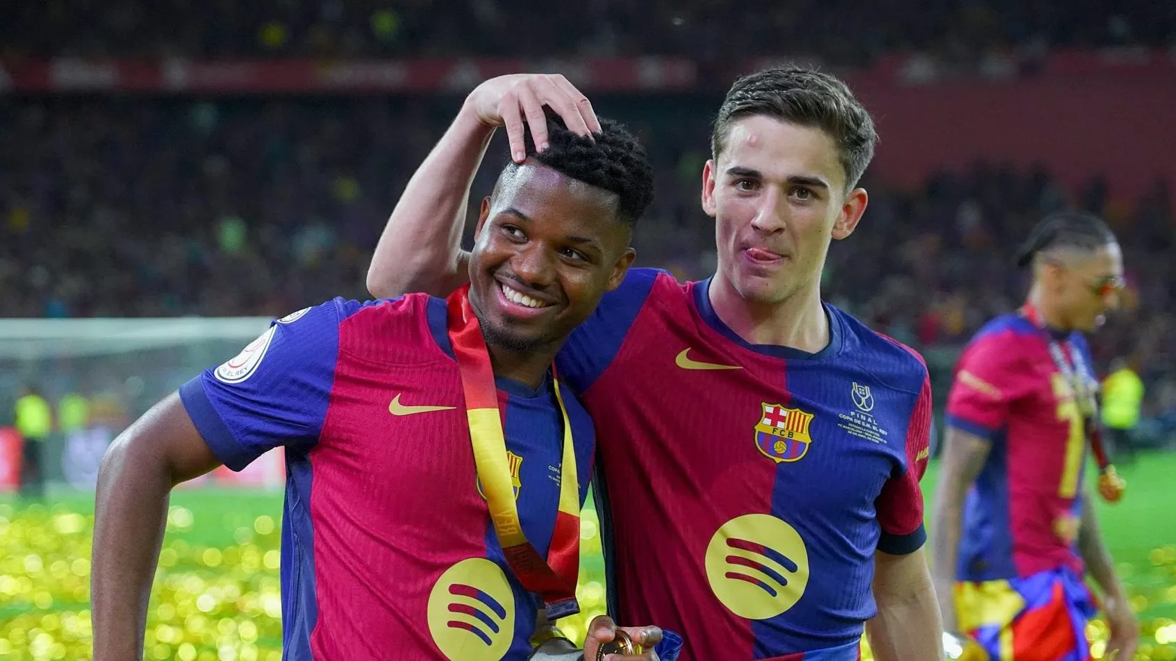 &lsquo;Queremos que ele fique l&aacute;, est&aacute; feliz&rsquo;: Pai de joia emprestada pelo Barcelona recha&ccedil;a retorno