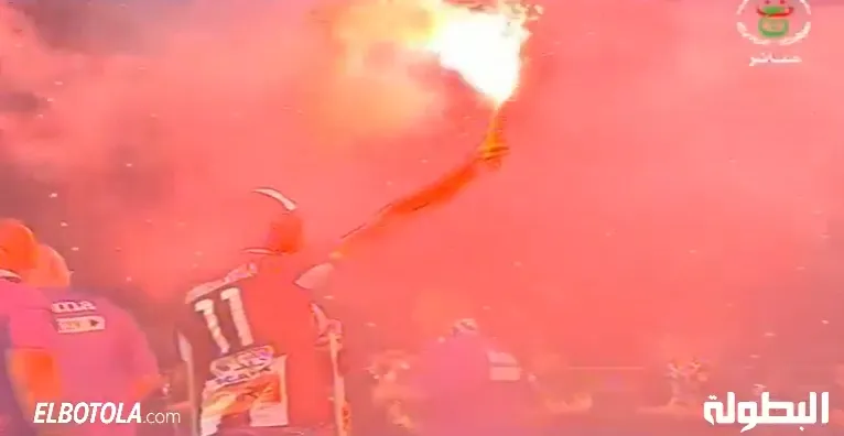 Festa pelo t&iacute;tulo do S&eacute;tif teve sinalizadores em campo, acesos pelos pr&oacute;prios jogadores