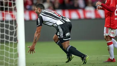 Vit&oacute;ria do Atl&eacute;tico-MG sobre o Internacional foi o cl&aacute;ssico jogo em que a efetividade decidiu