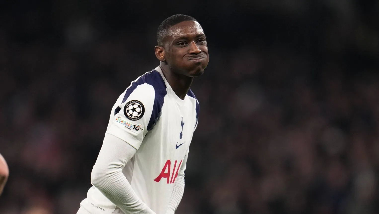 Kolo Muani em a&ccedil;&atilde;o pelo Tottenham