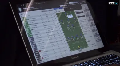 Pogba &eacute; outro franc&ecirc;s viciado em FM, e ele se escala no pr&oacute;prio time
