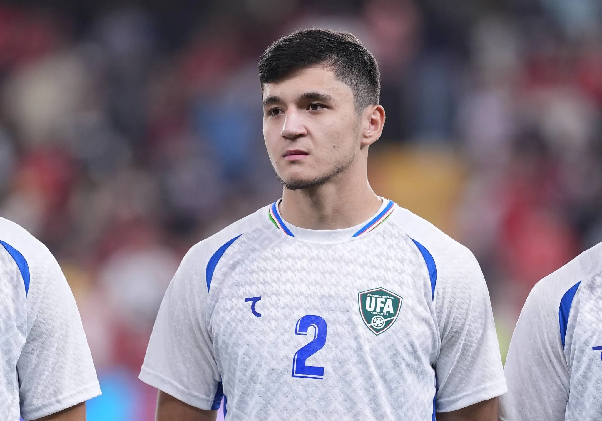 Abdukodir Khusanov  pela sele&ccedil;&atilde;o uzbeque (Foto: Imago/Sebastian Frej) 