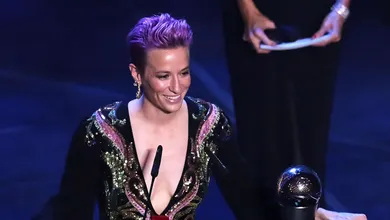Megan Rapinoe leva pr&ecirc;mio Fifa The Best como cereja do bolo em ano marcante do futebol feminino