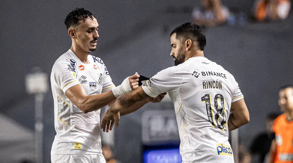 Pituca e Rinc&oacute;n no Santos