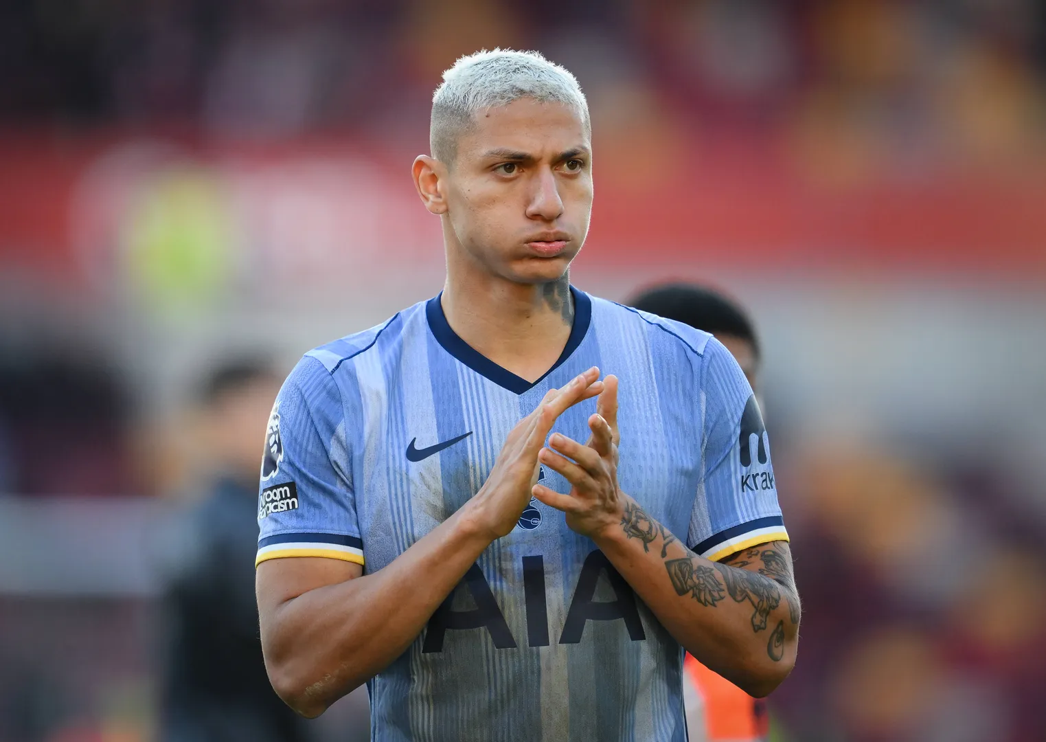 Richarlison defende o Tottenham desde 2022