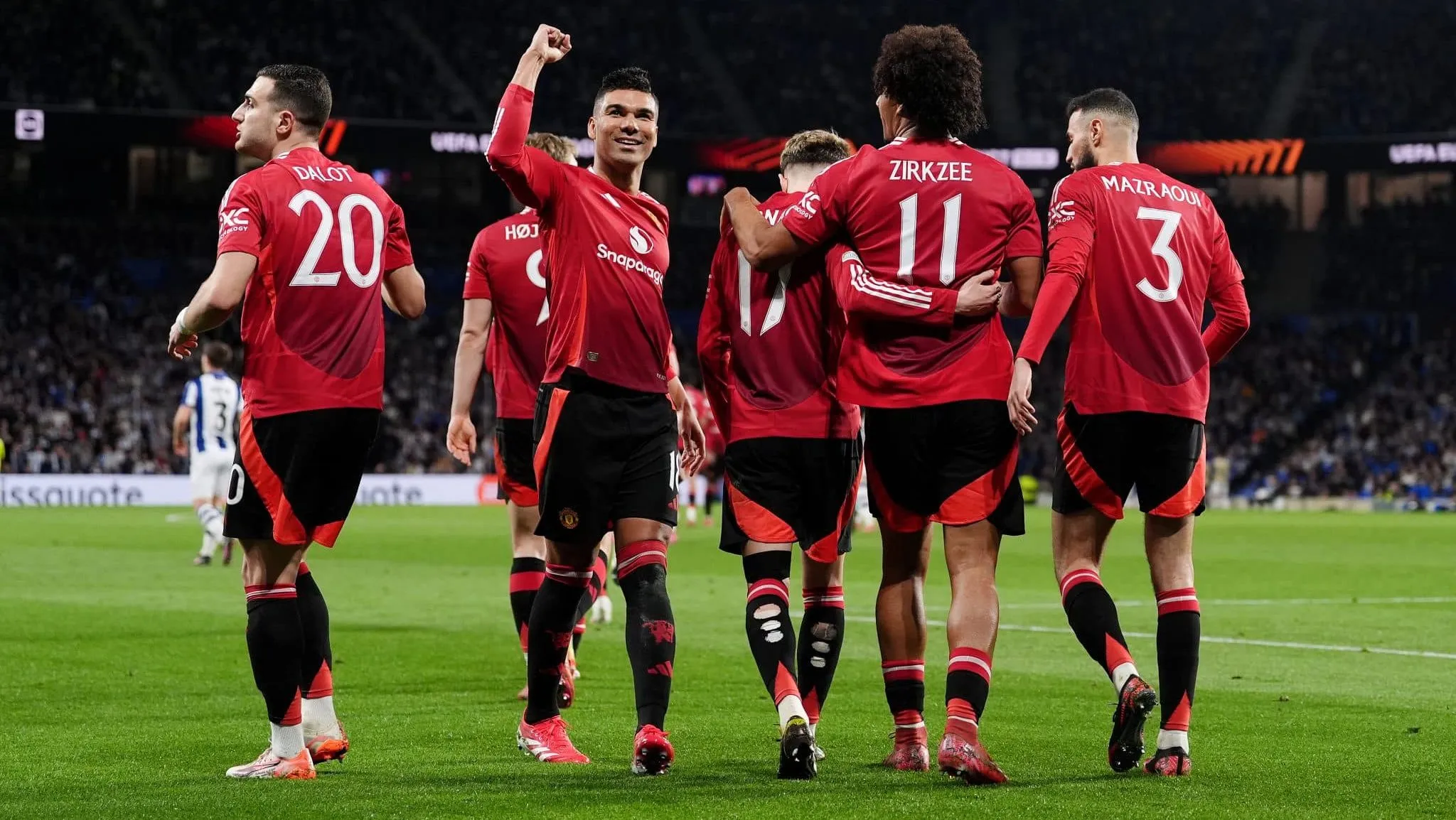 &lsquo;Tem que respeitar&rsquo;: Grande atua&ccedil;&atilde;o de Casemiro coloca Amorim &agrave; prova no United
