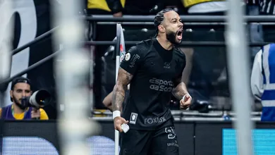 Mais que gol de falta, Memphis muda energia do Corinthians: &lsquo;torcedores merecem mais&rsquo;