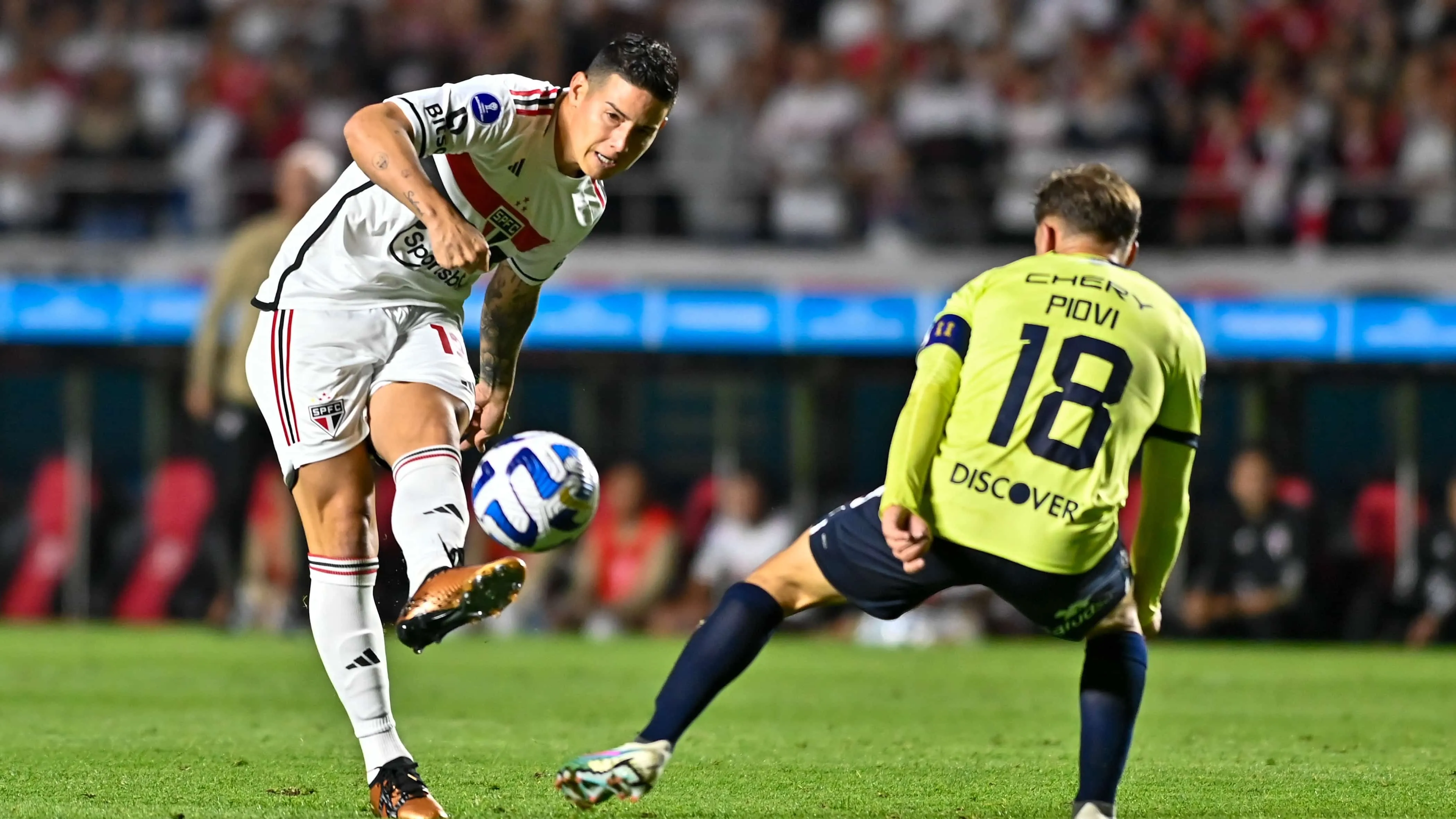 James some na final e vira atra&ccedil;&atilde;o em time alternativo do S&atilde;o Paulo contra o Fortaleza