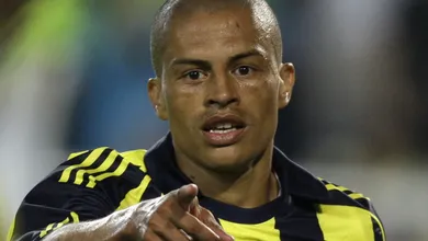 Alex lembra calv&aacute;rio no Parma: &ldquo;Tentaram destruir minha carreira de qualquer maneira&rdquo;