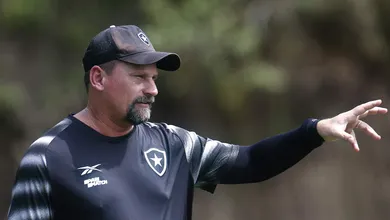 Esperando Artur Jorge, Botafogo estreia na Libertadores sob o comando de interino