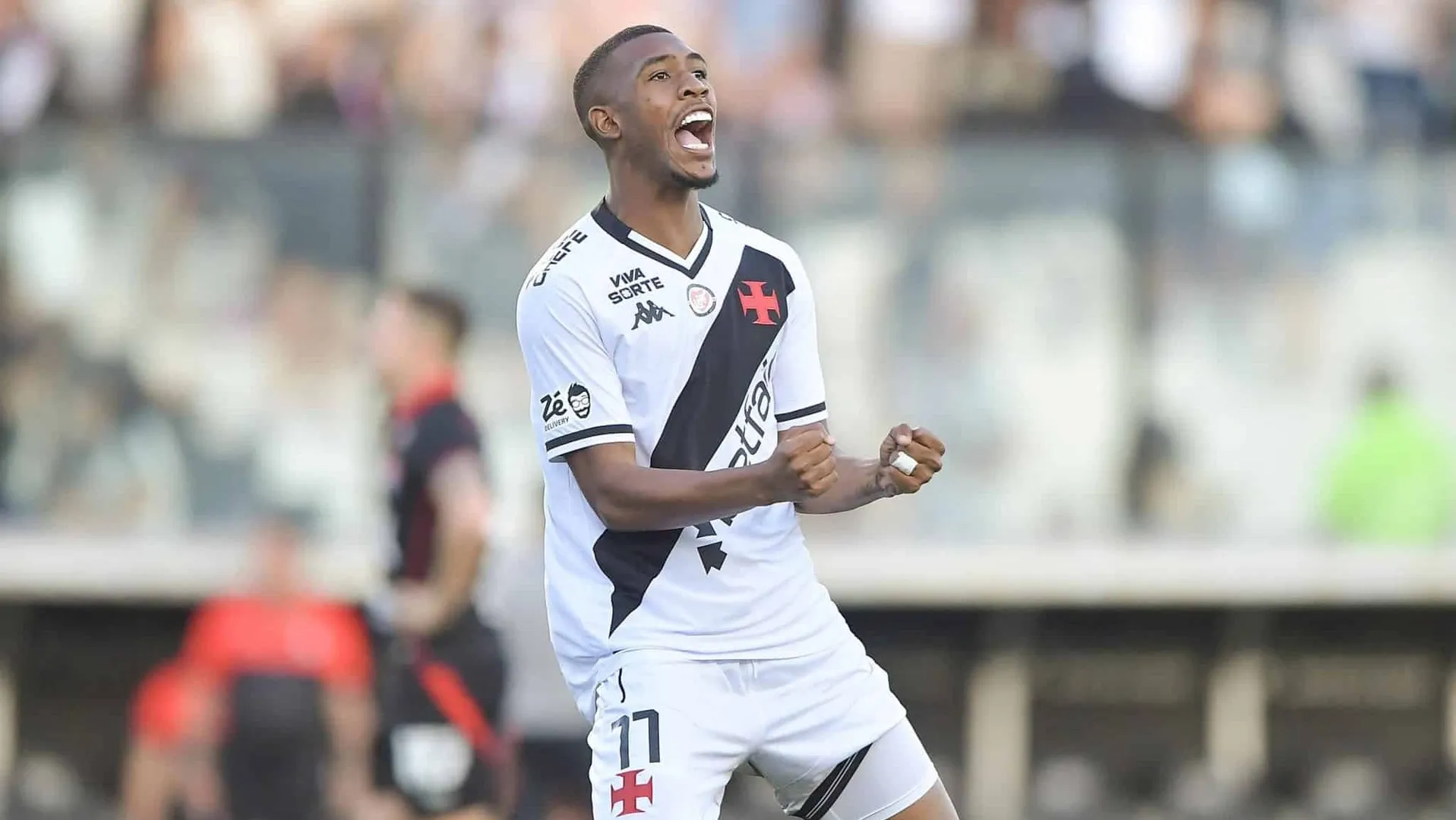Rayan comemora gol do Vasco sobre Vit&oacute;ria (Foto: Gazeta Press)