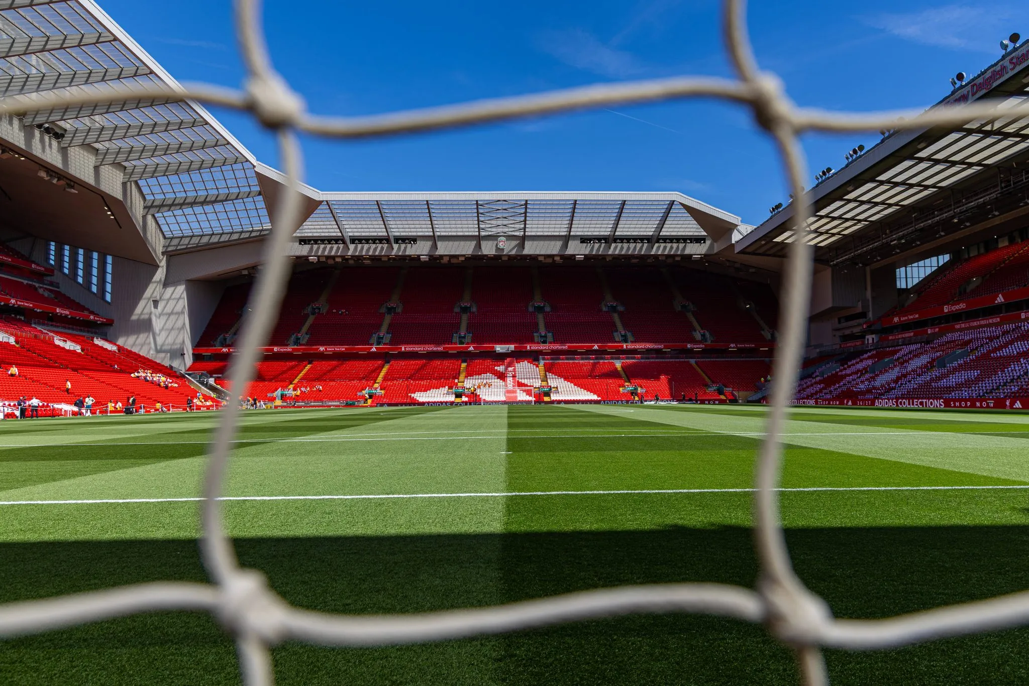 Anfield, est&aacute;dio do Liverpool (Foto: IMAGO / Propaganda Photo)