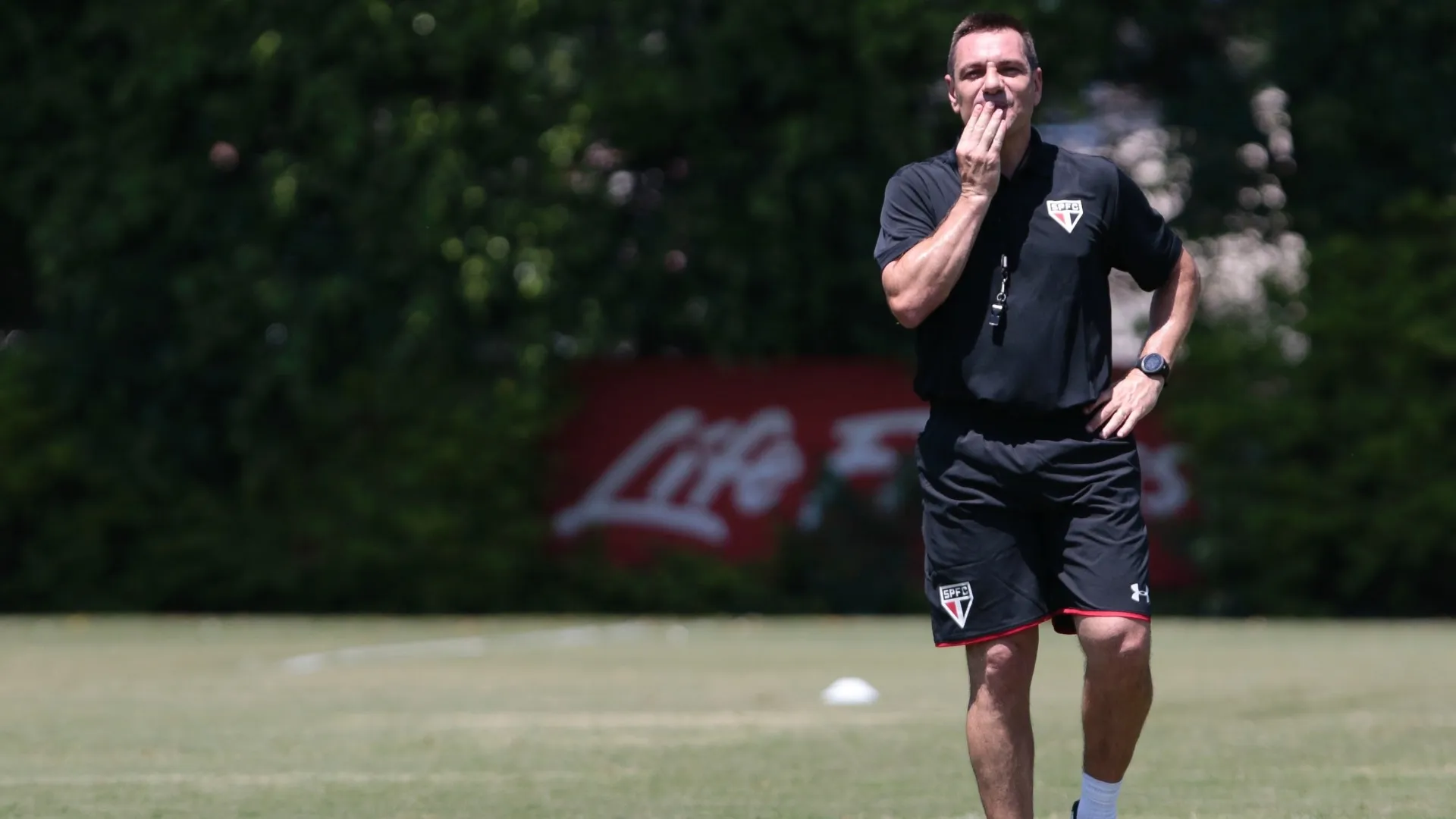 O S&atilde;o Paulo vem andando em c&iacute;rculos, e ressalta isso com a demiss&atilde;o de Doriva