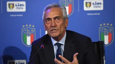 Presidente da Federa&ccedil;&atilde;o Italiana diz que encerrar a atual temporada at&eacute; outubro &ldquo;&eacute; uma possibilidade&rdquo;