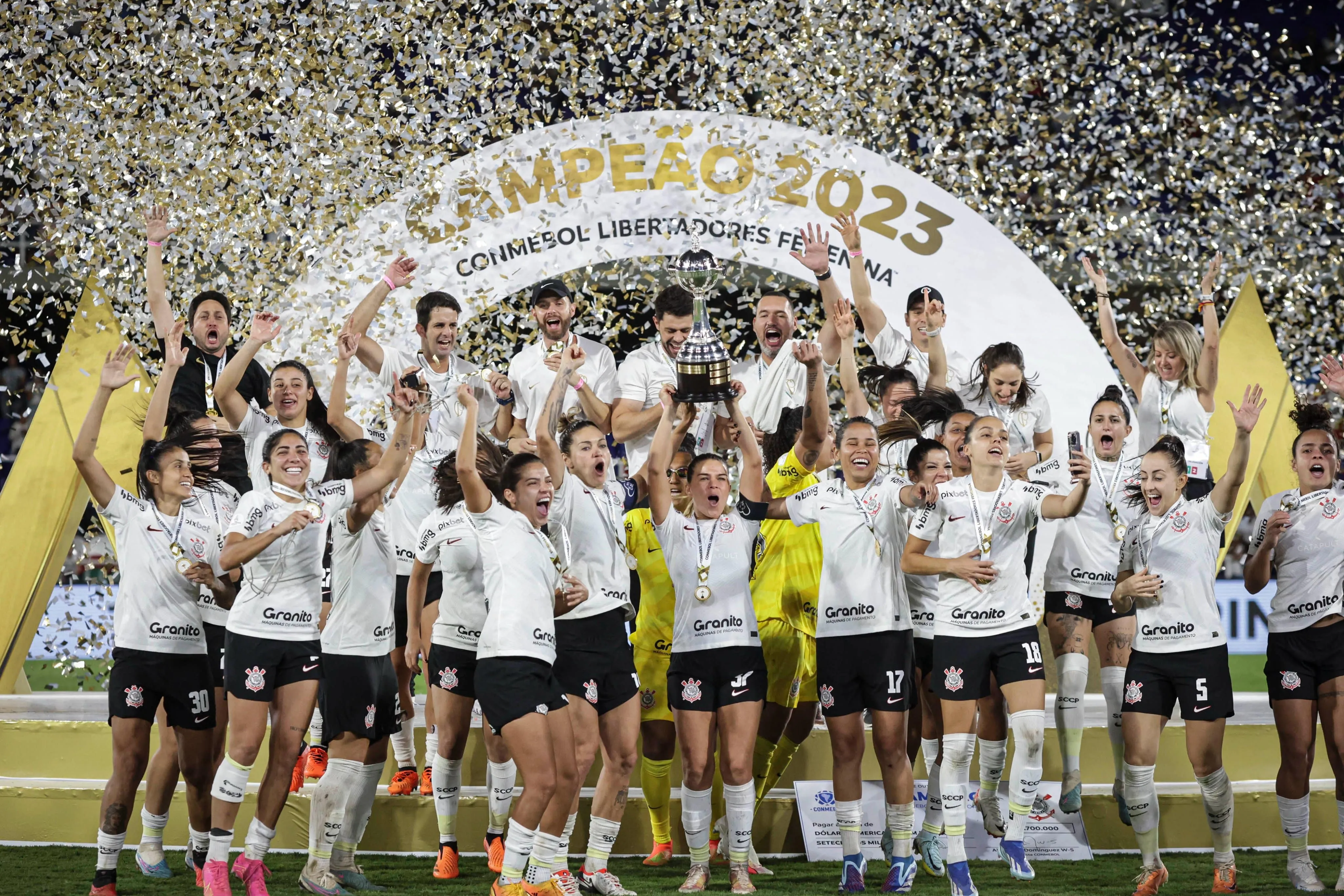 Campe&atilde;s de tudo: Corinthians mostrou mais uma vez que domina o Brasil e a Am&eacute;rica do Sul