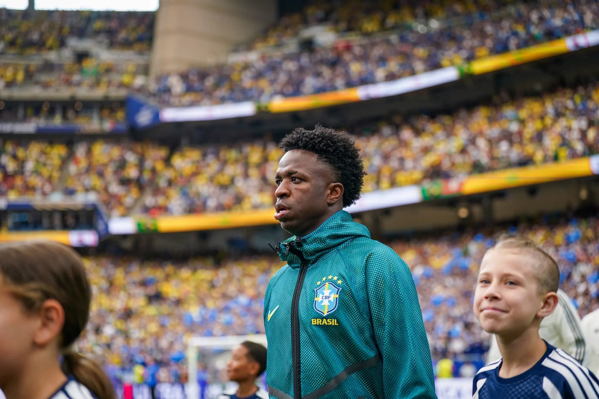 Vin&iacute;cius J&uacute;nior em jogo do Brasil na Copa do Mundo