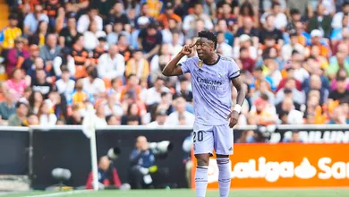 Valencia barra Netflix de entrar no est&aacute;dio para gravar document&aacute;rio de Vinicius J&uacute;nior