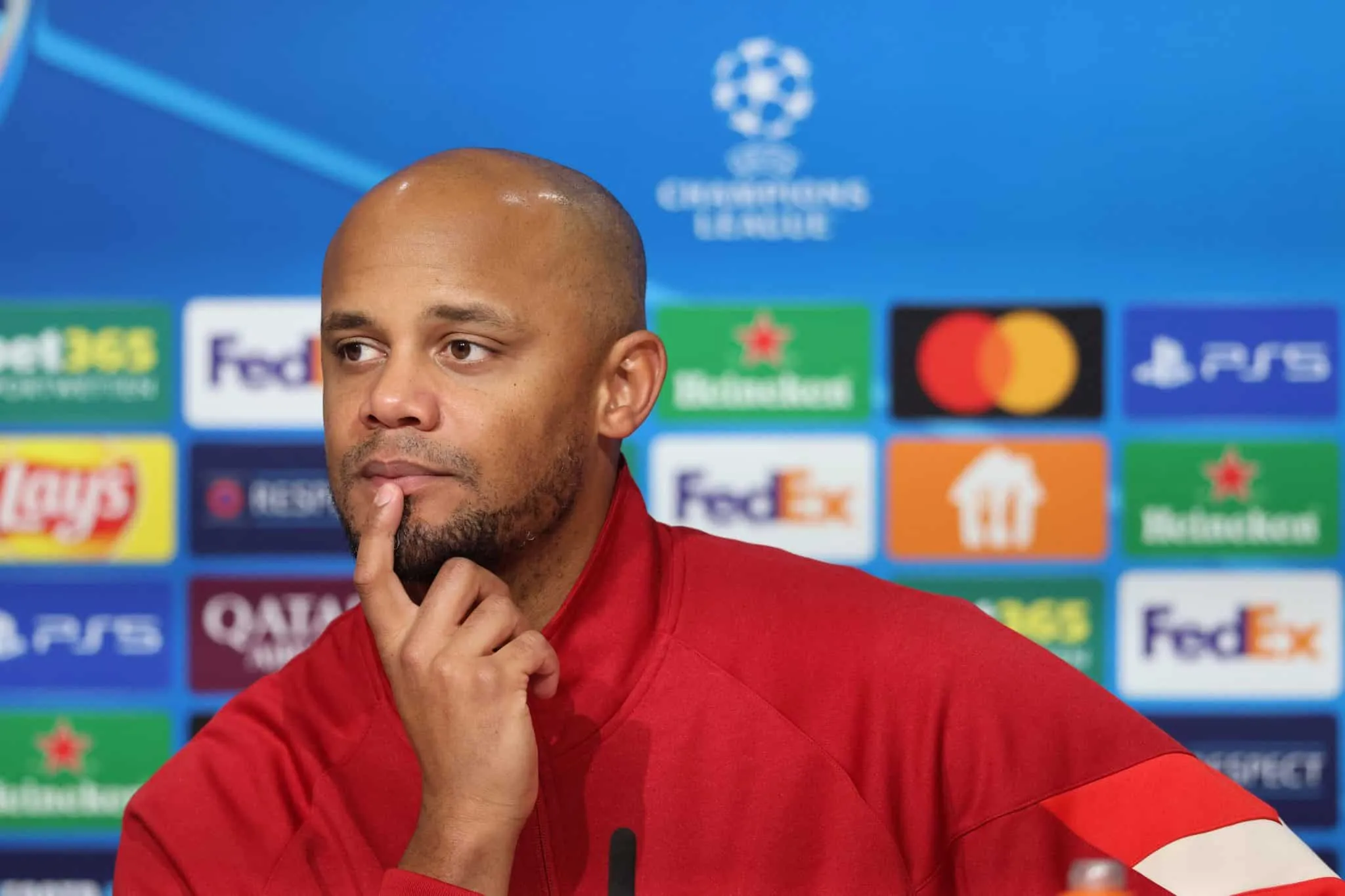 Prod&iacute;gio &lsquo;esquecido&rsquo; por Kompany no Bayern pode virar refor&ccedil;o de clube espanhol