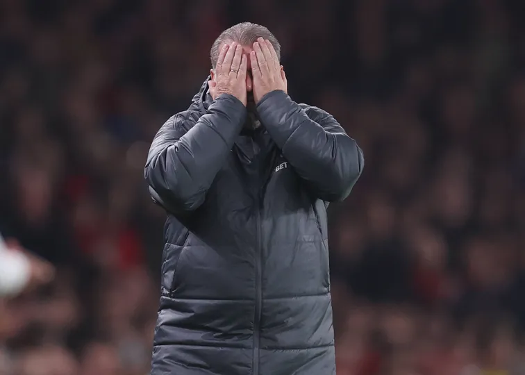 Postecoglou durante Arsenal 2 x 1 Tottenham