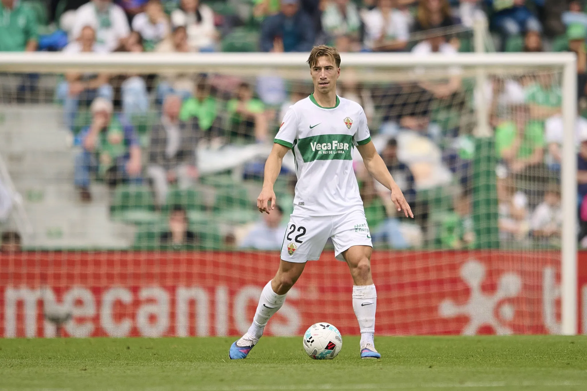 Affengruber em a&ccedil;&atilde;o pelo Elche
