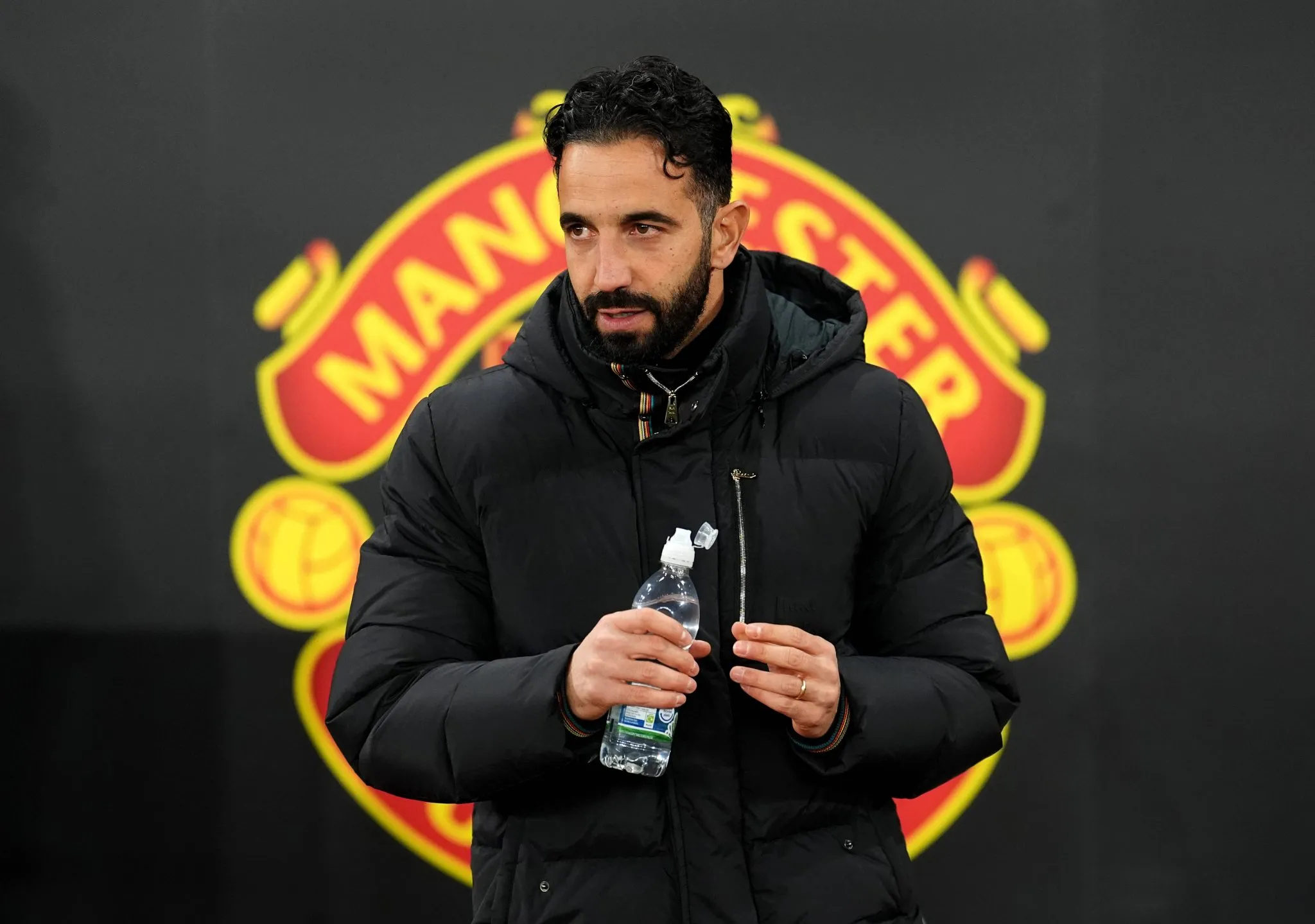 Lenda do United se rende: &lsquo;Algu&eacute;m traga R&uacute;ben Amorim aqui, quero beij&aacute;-lo&rsquo;