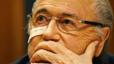 Euro 2016: Blatter n&atilde;o vai &agrave; Fran&ccedil;a por medo de ser deportado aos EUA