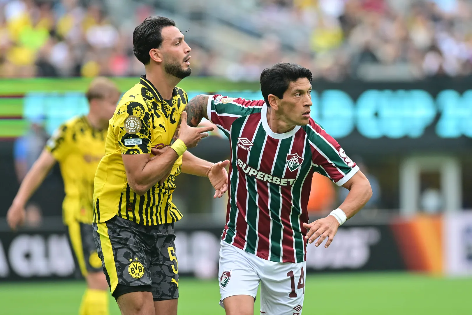 Cano Fluminense Borussia